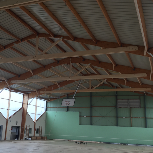 professionnel-charpentier-public