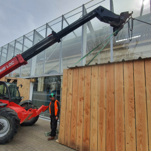 professionnel-charpentier-public